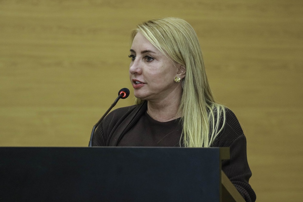 Ieda Chaves propõe Observatório da Mulher para viabilizar ações contra a violência de gênero